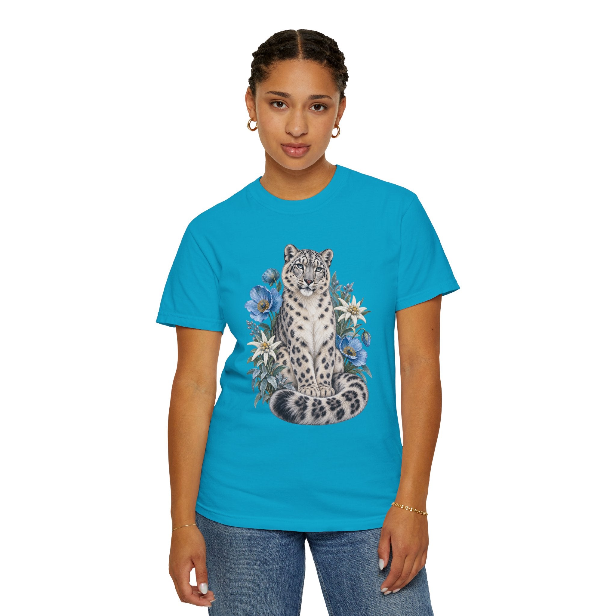 Snow Leopard & Blue Poppy T-Shirt — snow leopard illustration detail