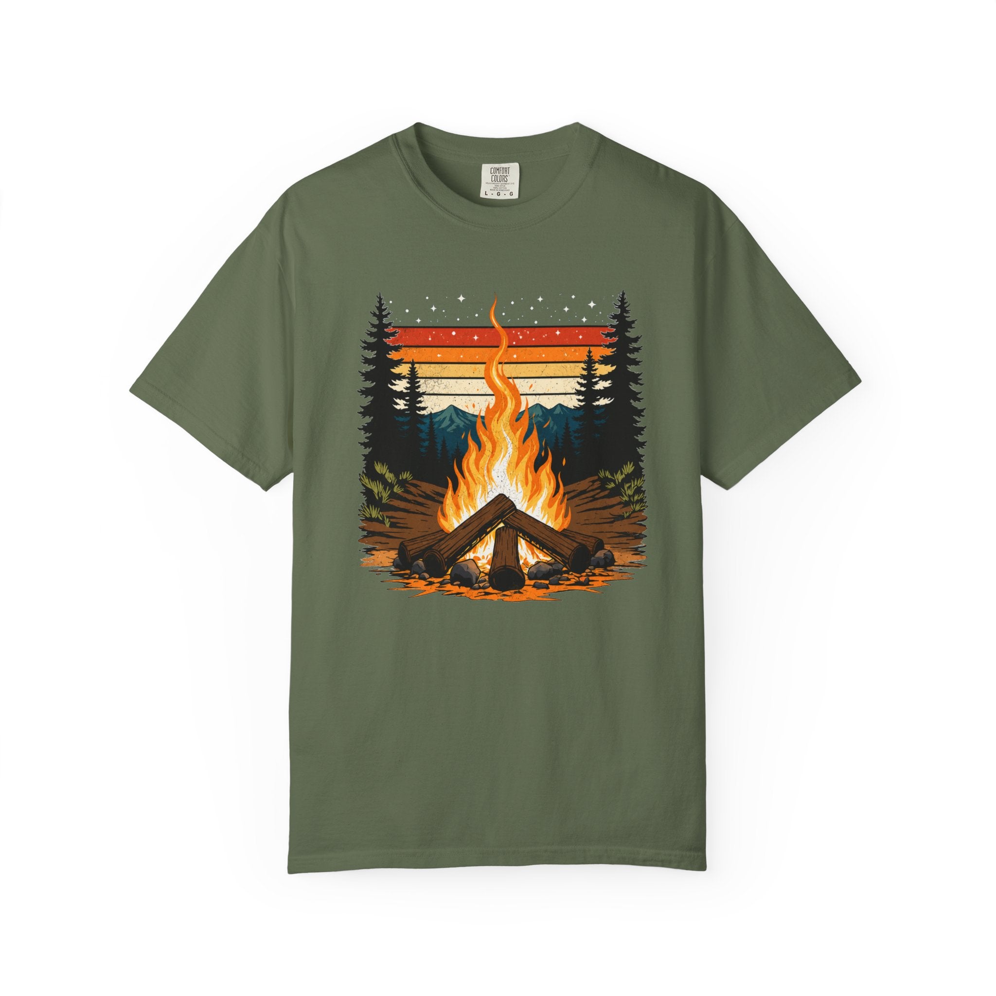 Campfire Retro Sky – Vintage Mountain Sunset Comfort Colors Tee