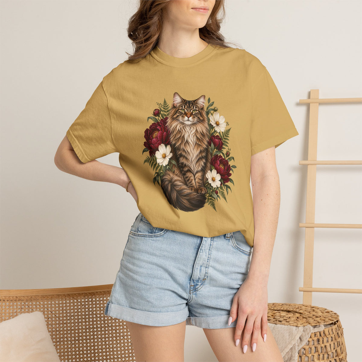 Maine Coon Cat T-Shirt — The Peony Guardian