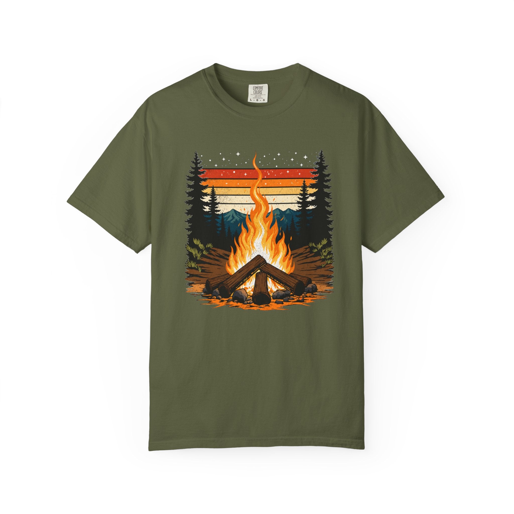 Campfire Retro Sky – Vintage Mountain Sunset Comfort Colors Tee
