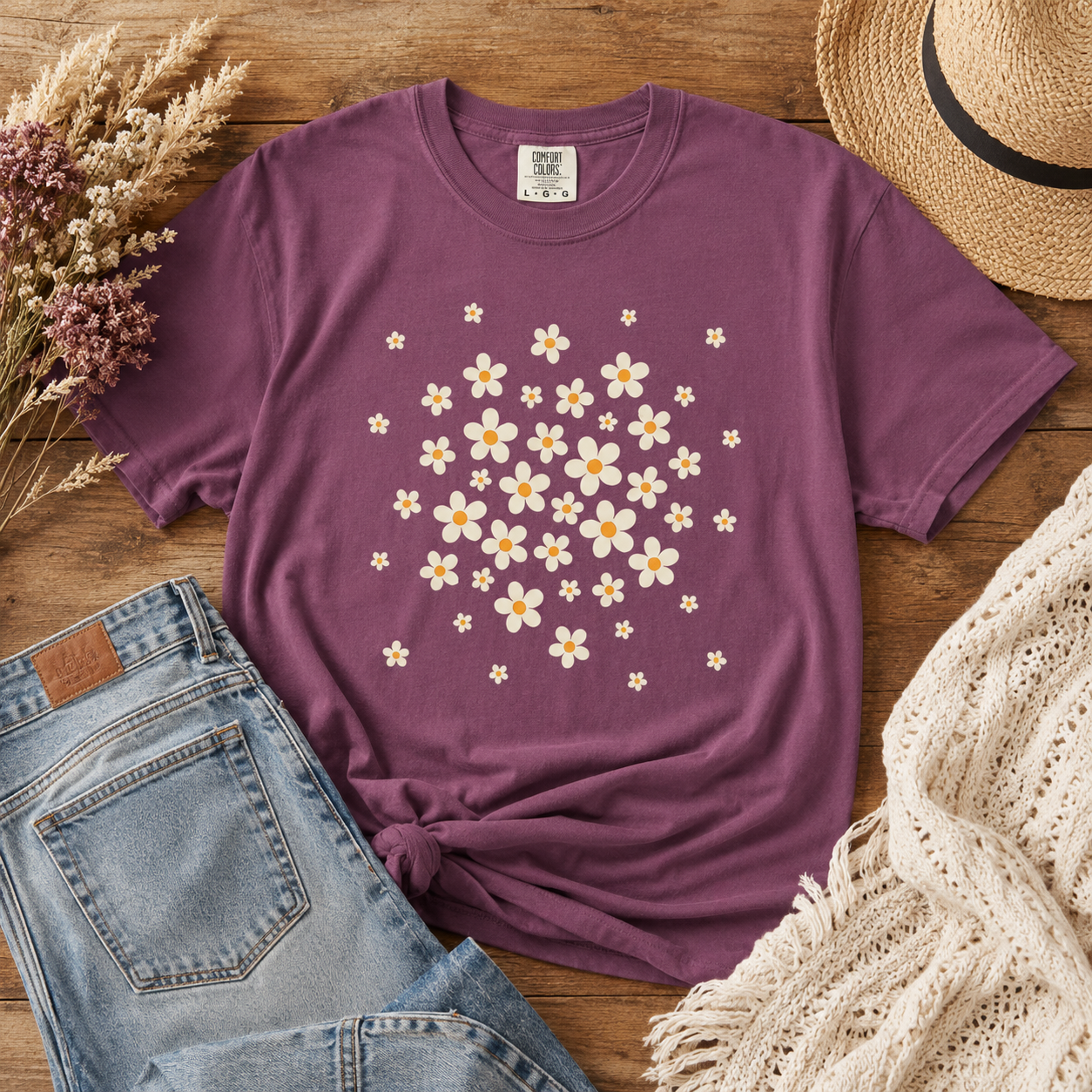 Daisy Scatter Tee