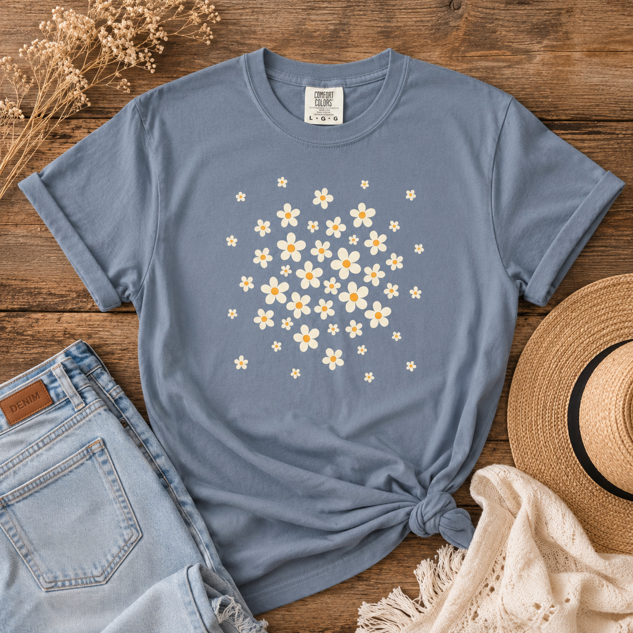 Daisy Scatter Tee