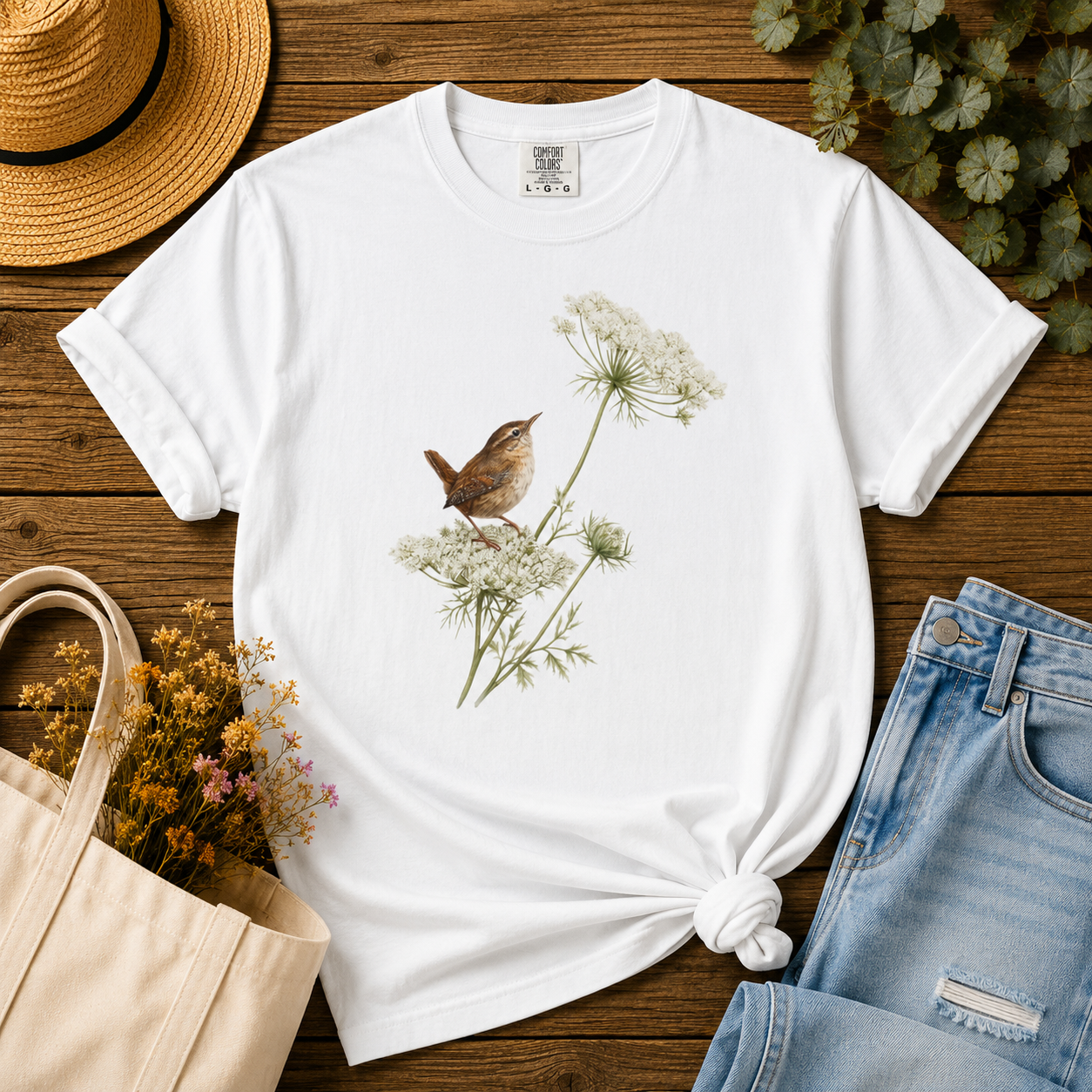 Wren on Queen Anne's Lace Tee